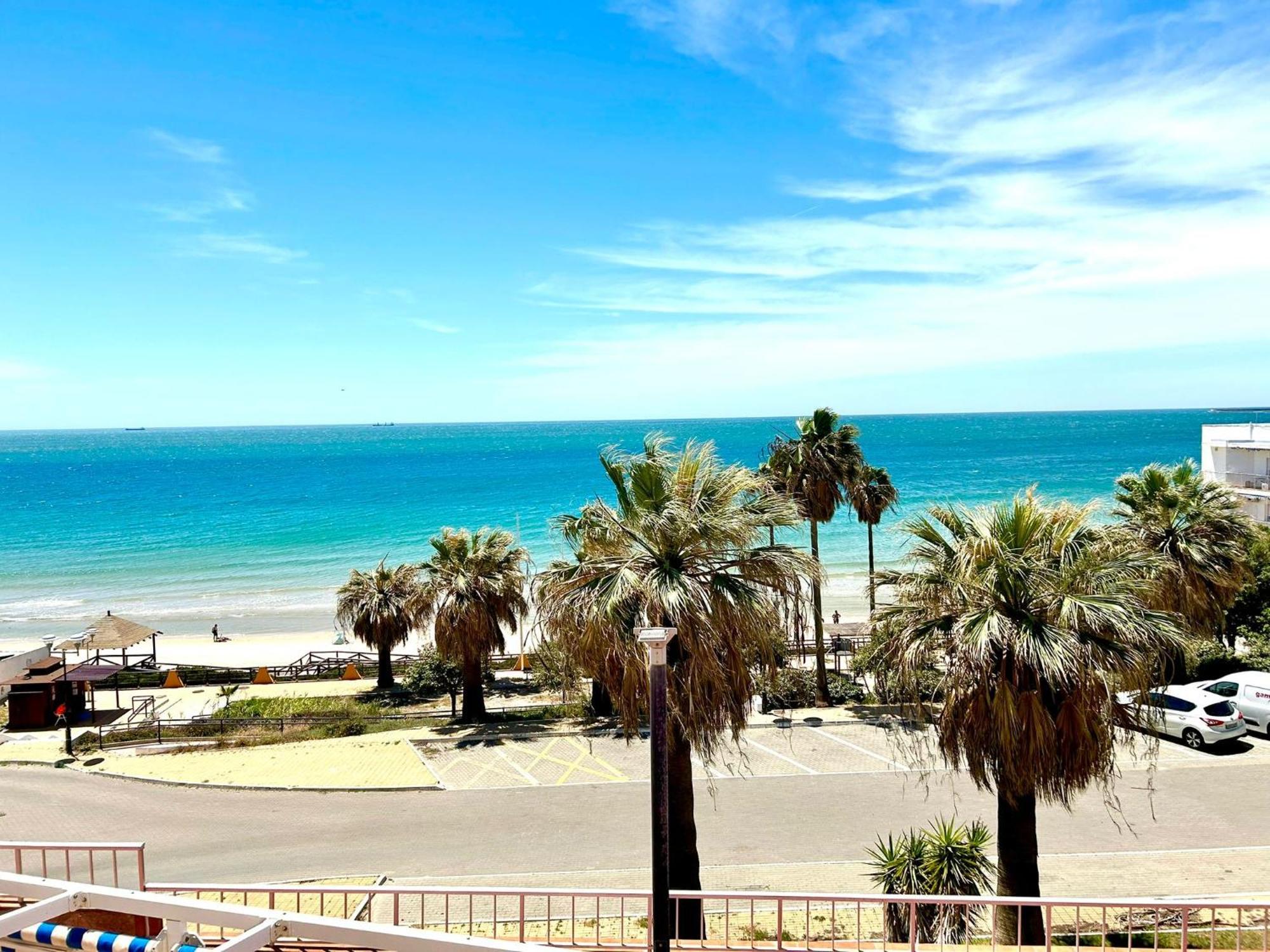 Gatu Villa Mar "Preferente Para Mayores De 25 Anos Y Familias " El Puerto de Santa María Esterno foto